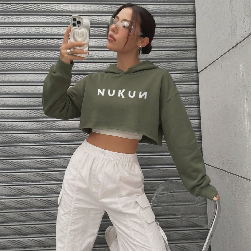 NUKUN Essential Oversize Crop Top Sweatshirt